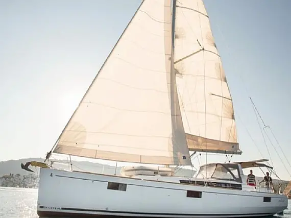 Oceanis 48