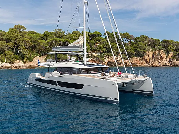 Fountaine Pajot Thira 80