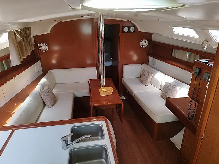 Oceanis 37 - 