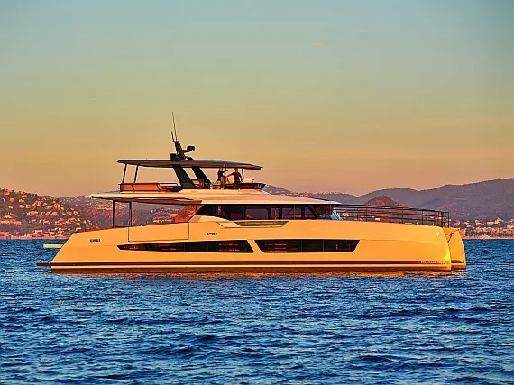 Fountaine Pajot Power 80 (6 cab)