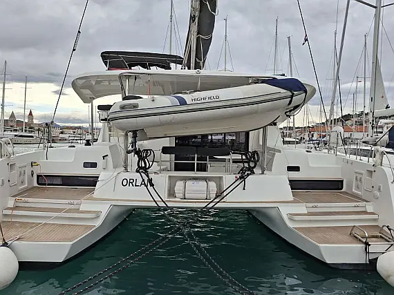 Lagoon 42