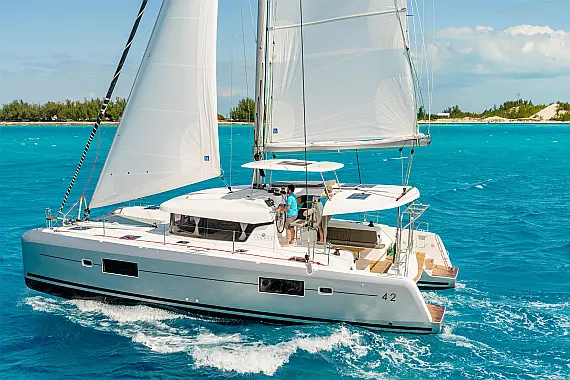 Lagoon 42