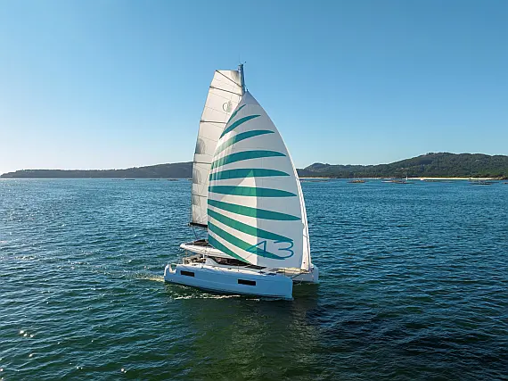 Lagoon 43
