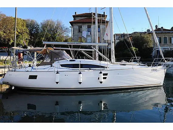 Elan 40 Impression