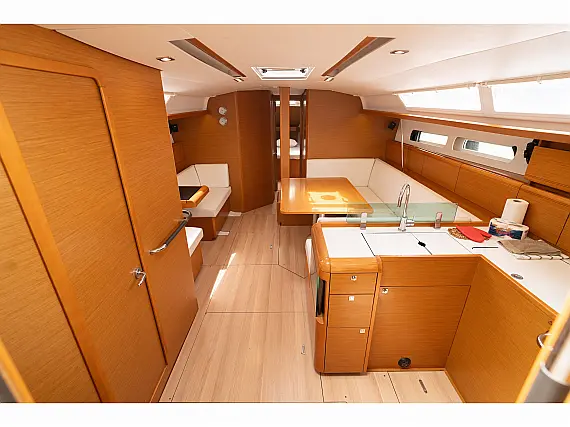 Sun Odyssey 449 - Internal image