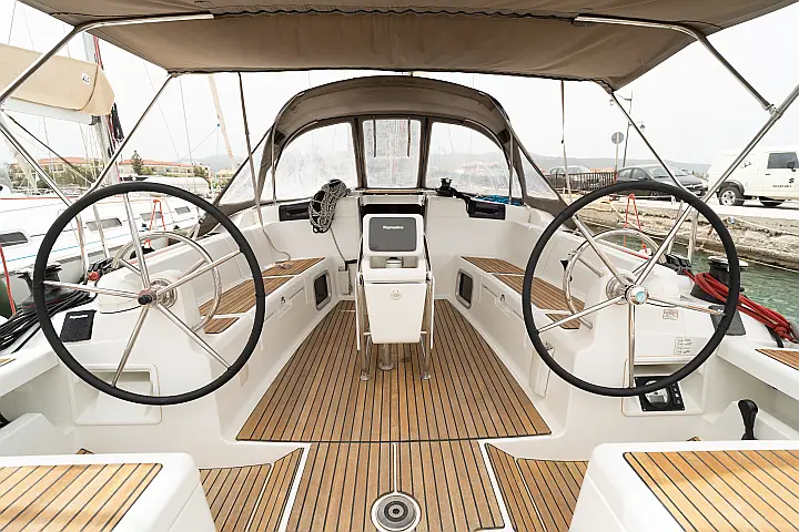 Sun Odyssey 449 - 