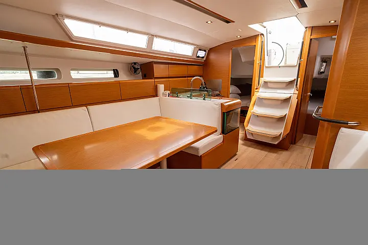 Sun Odyssey 449 - 