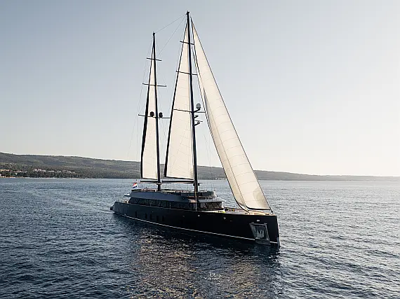 Luxury Sailing Yacht S