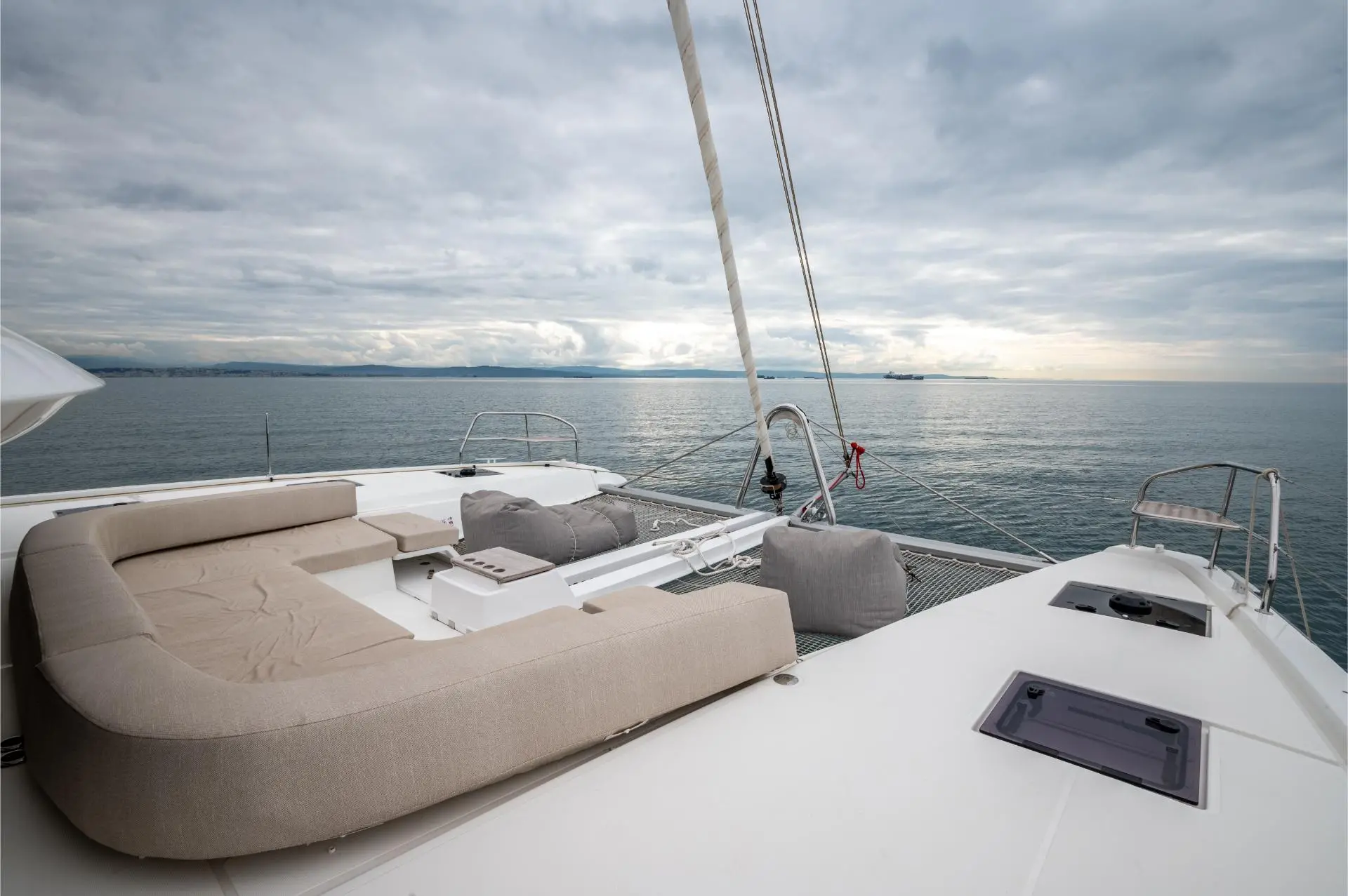 Lagoon 55