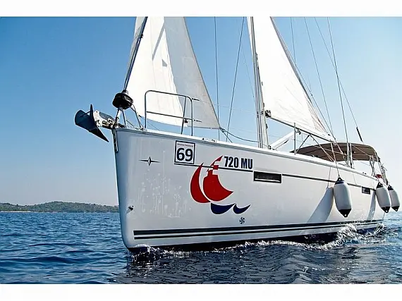 Bavaria Cruiser 41 - Immagine esterna