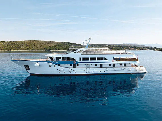 Luxury Motor Yacht A