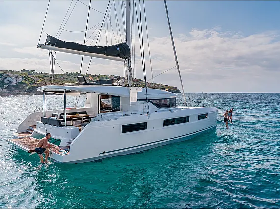 Lagoon 50