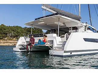 Fountaine Pajot Aura 51 - External image