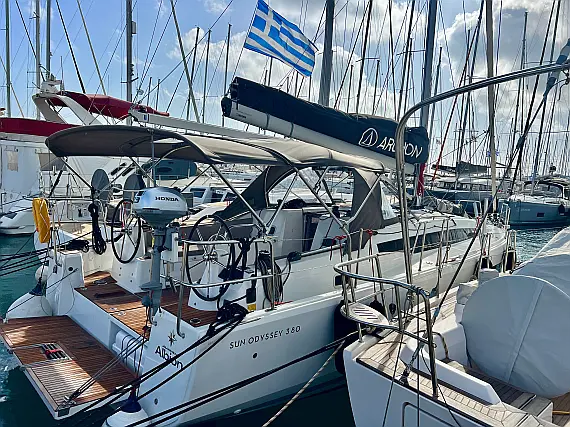 Sun Odyssey 380