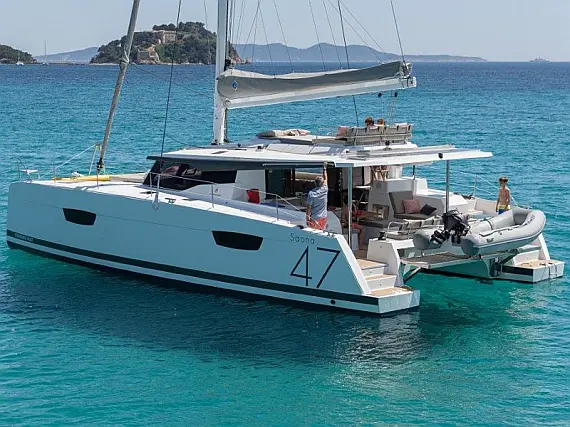 Saona 47 - 5 cabin version