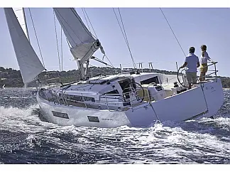 Sun Odyssey 440 - External image
