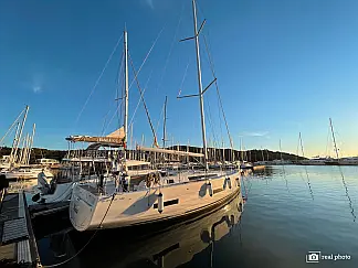 Dufour 530 - External image