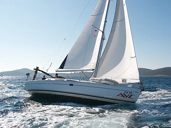 Sun Odyssey 40 - Immagine esterna