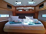 Dufour 470 Owner's version - Internal image