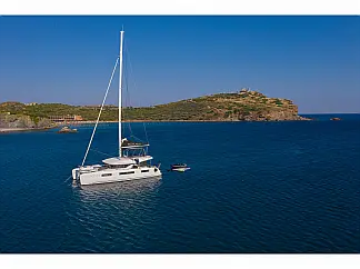 Lagoon 50  - External image