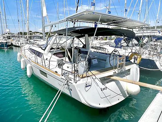 Oceanis 48