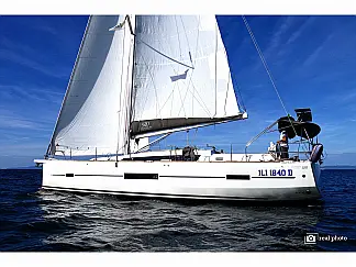 Dufour 520 GL - External image