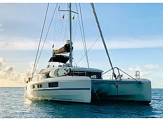 Lagoon 50 - External image