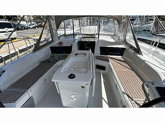 Oceanis 51.1